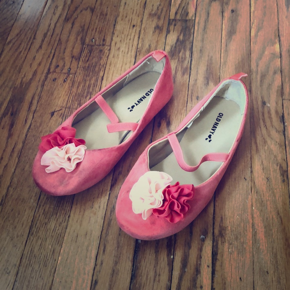 Old Navy little girl shoes - sz 11 (little kid)